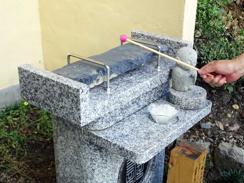 鐘石とさざれ石